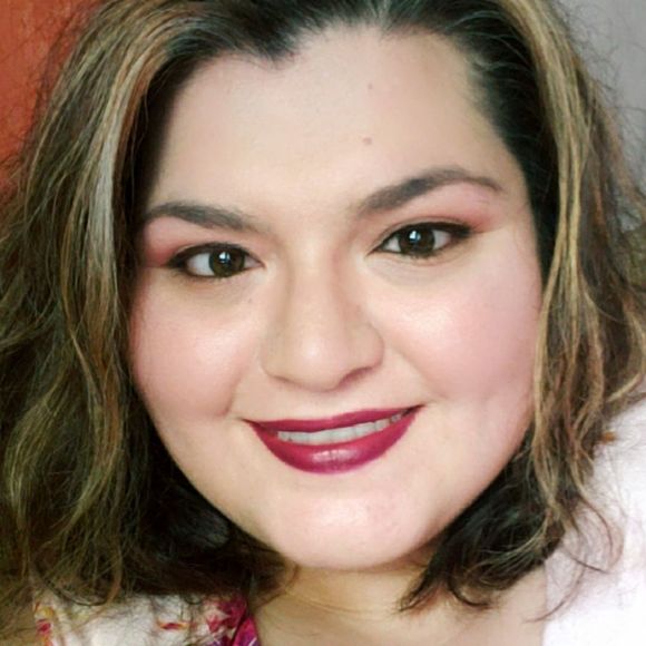 Meet your Posher, Lori - Picture 1 of 1